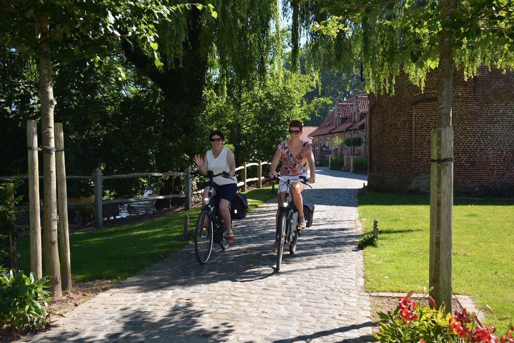 B&B De Rentmeesterhoeve Reningelst Eksteriør billede